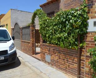 Exterior view of House or chalet for sale in Fuente de Pedro Naharro