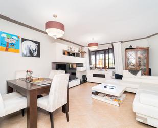 Living room of Flat for sale in Brunete  with Air Conditioner, Heating and Storage room
