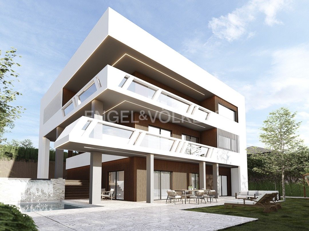 Vista exterior de Casa o xalet en venda en Castelldefels amb Aire condicionat, Calefacció i Jardí privat