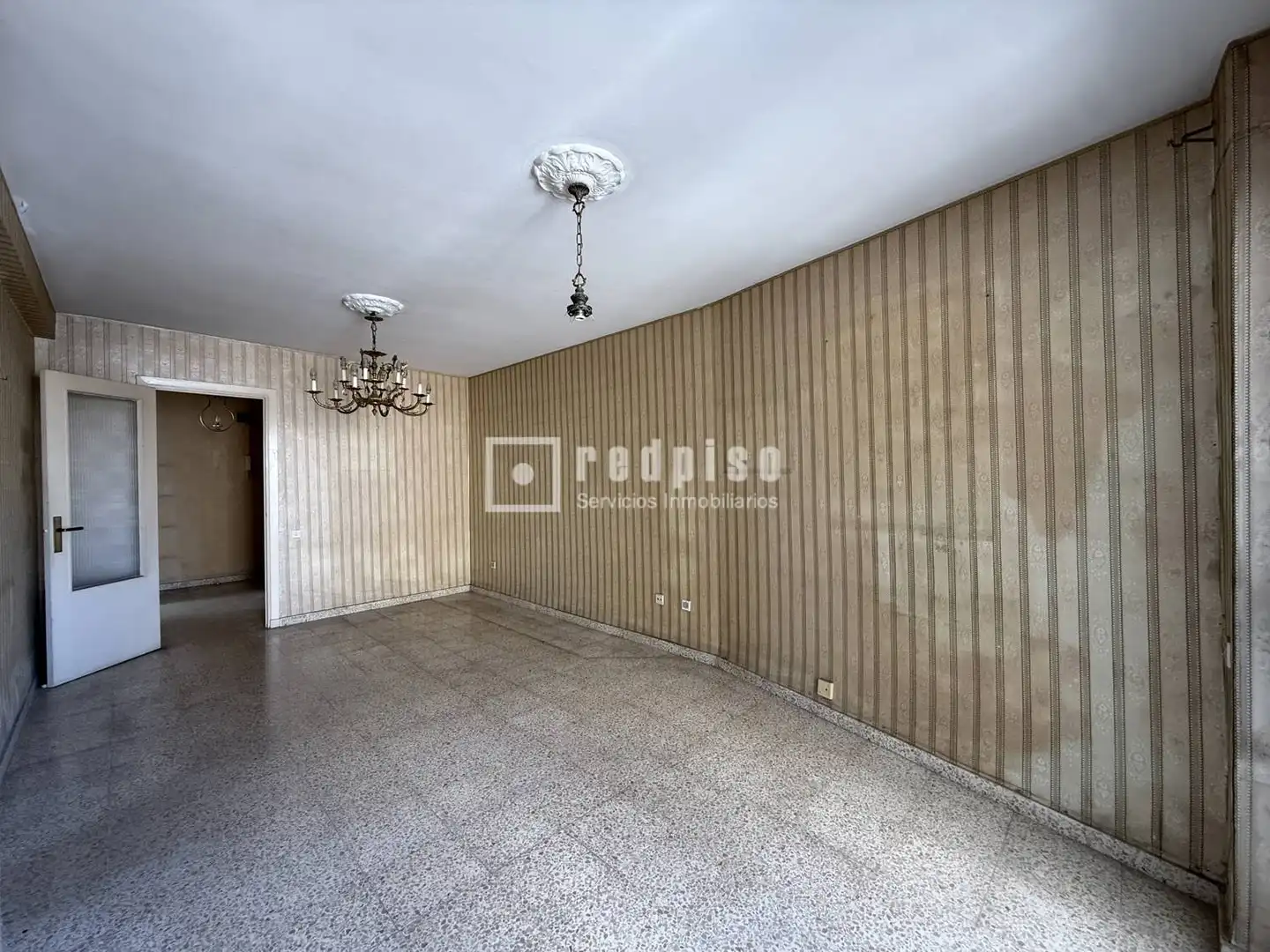 Habitación de Piso en venta en Málaga con Calefacción, Terraza y Alarma
