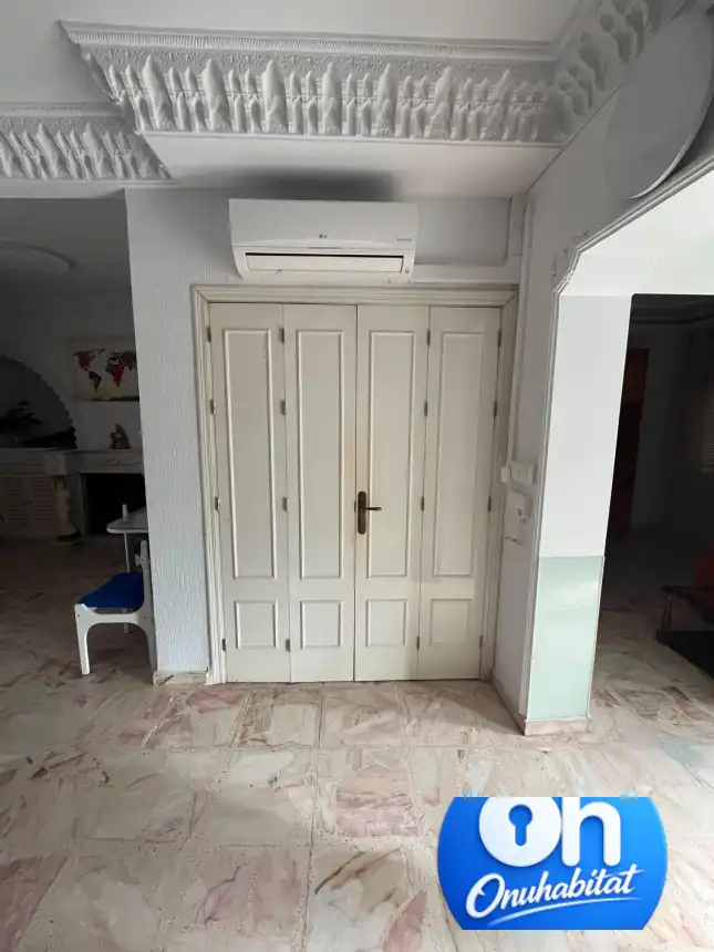 Wohnung zum Verkauf in Valverde del Camino mit Klimaanlage, Abstellraum und Möbliert