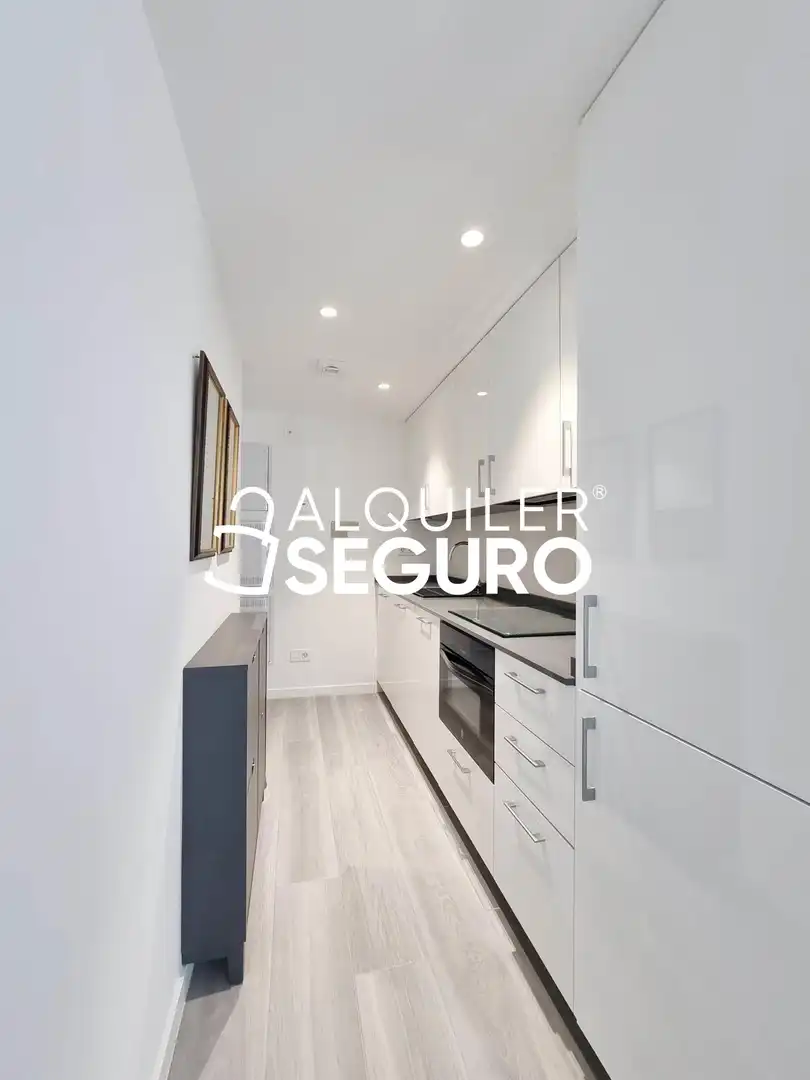 Cocina de Estudio de alquiler en Galapagar con Calefacción, Terraza y Piscina