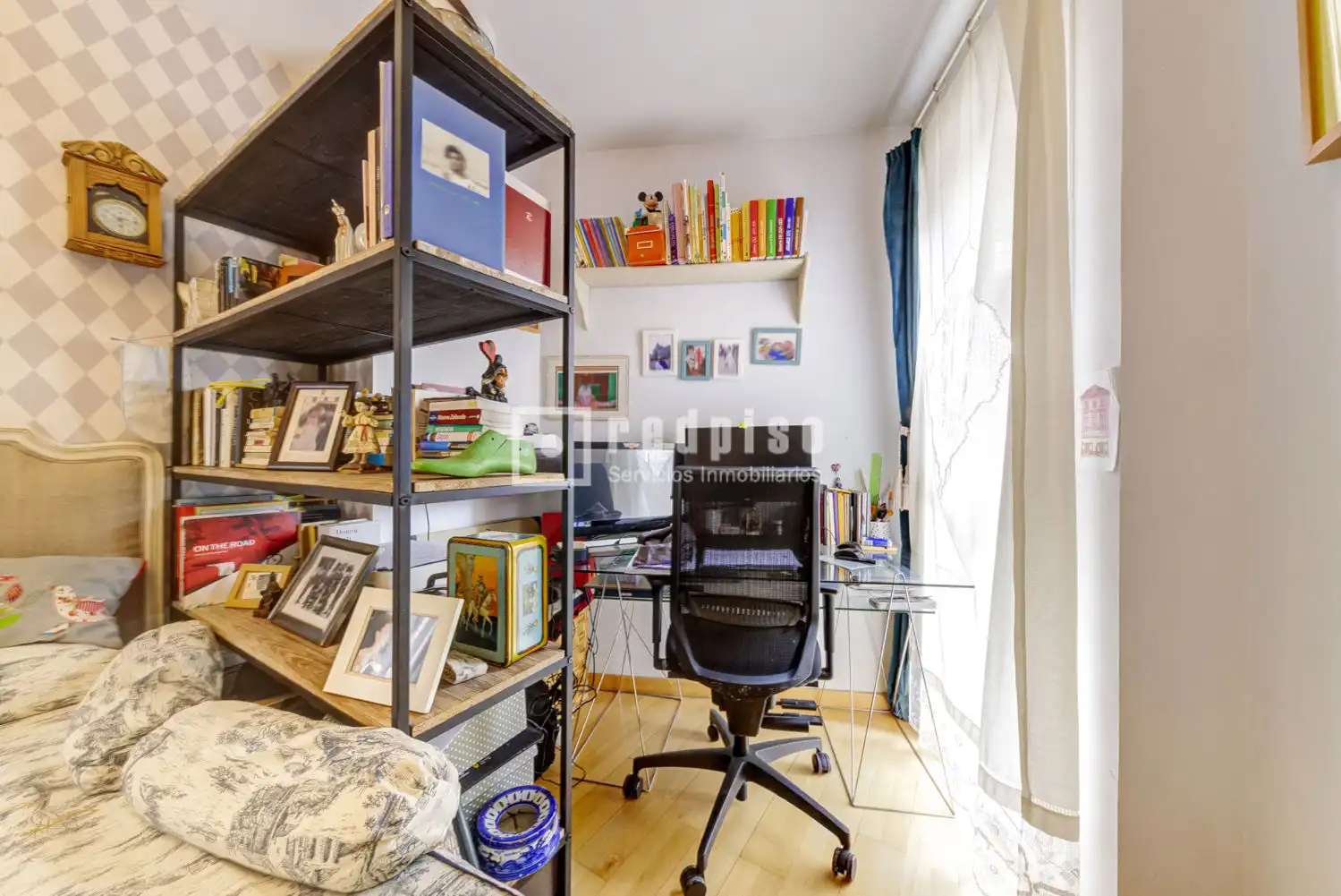 Schlafzimmer von Wohnung zum Verkauf in Boadilla del Monte mit Klimaanlage, Heizung und Privatgarten