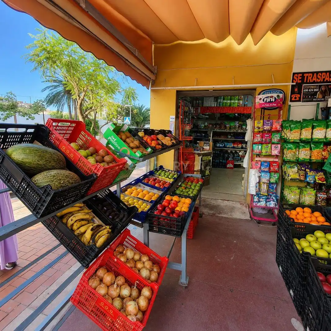 Local comercial en traspaso en Calle Zodiaco, 9, Benalmádena, Spain 9, imagen 3