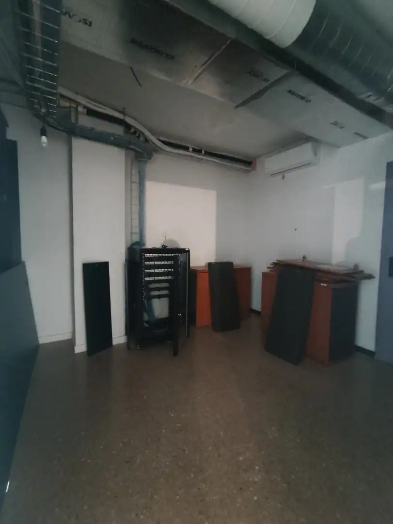 Büro zur Miete in Barcelona mit Klimaanlage und Alarm