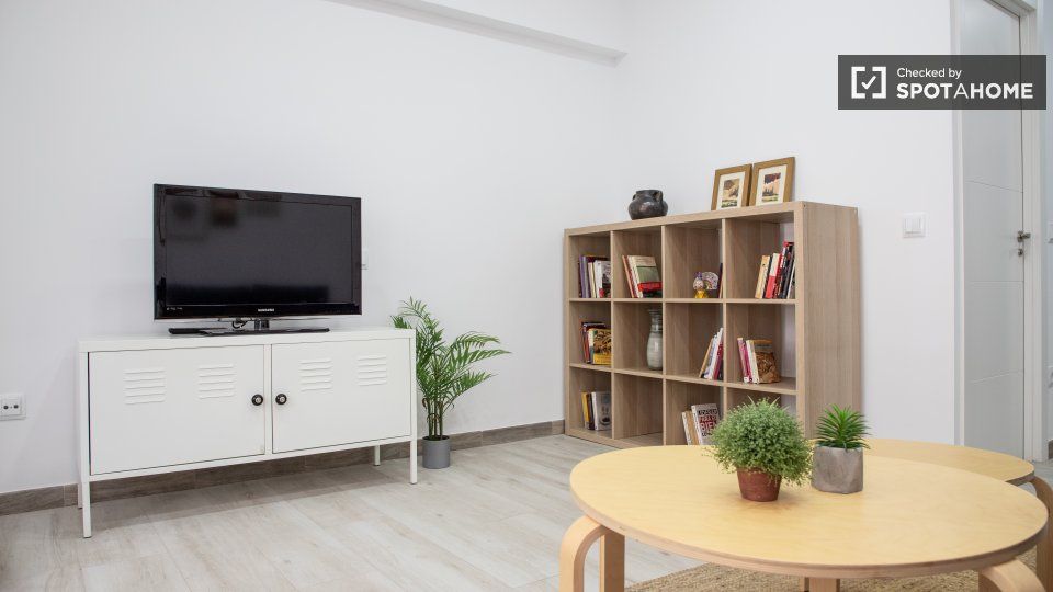 Sala d'estar de Pis de lloguer en  Madrid Capital amb Aire condicionat, Calefacció i Moblat
