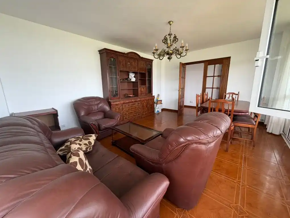 Sala d'estar de Casa o xalet en venda en Llanes amb Calefacció, Jardí privat i Terrassa