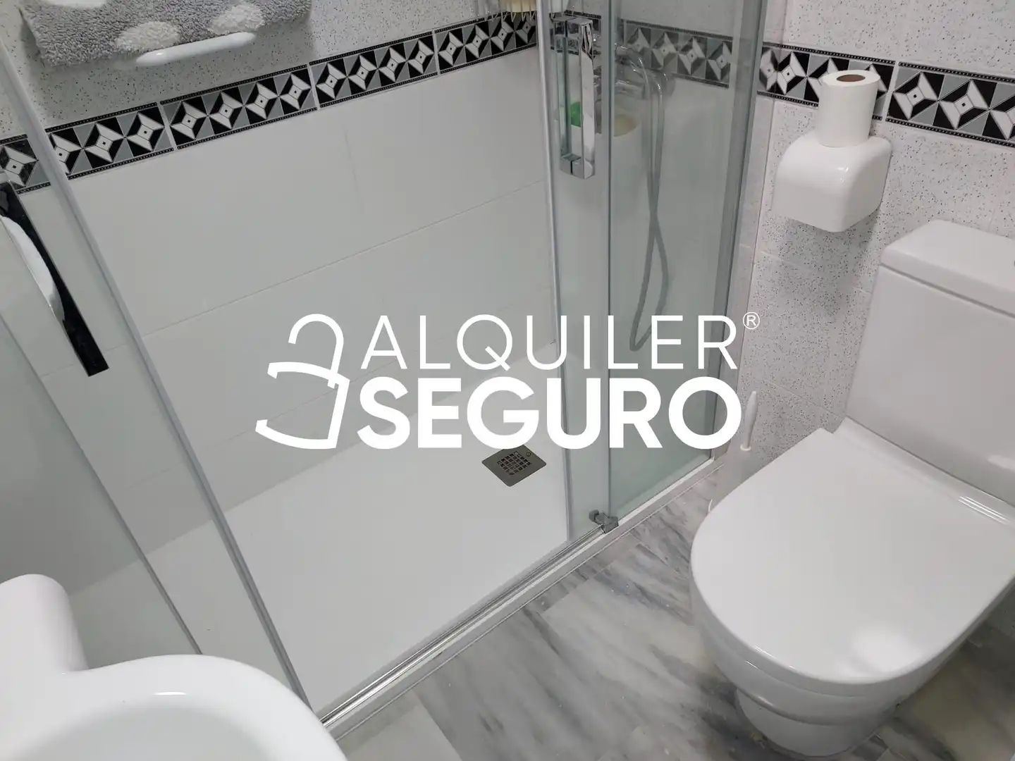 Bathroom of Attic for rent in Benalmádena  with Terrace, Swimming Pool and Furnished