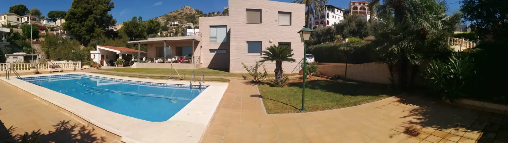 Vista exterior de Casa o chalet en venta en Castellón de la Plana / Castelló de la Plana con Calefacción, Jardín privado y Terraza