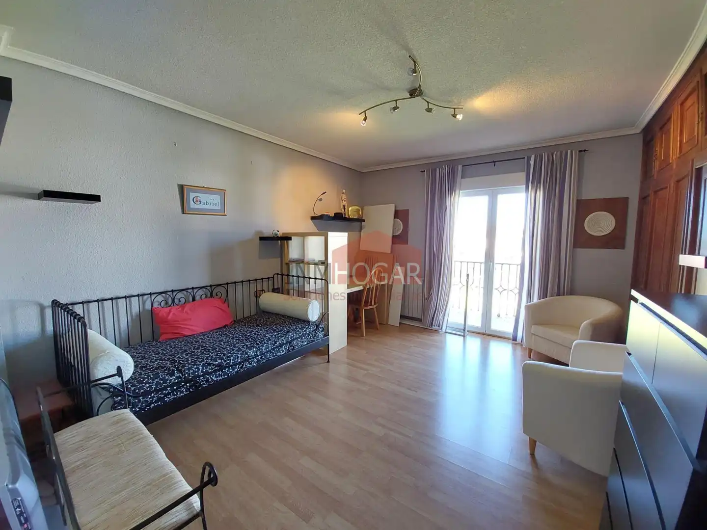 Living room of Houses for sale in Sanchidrián  with Private garden, Parquet flooring and Terrace
