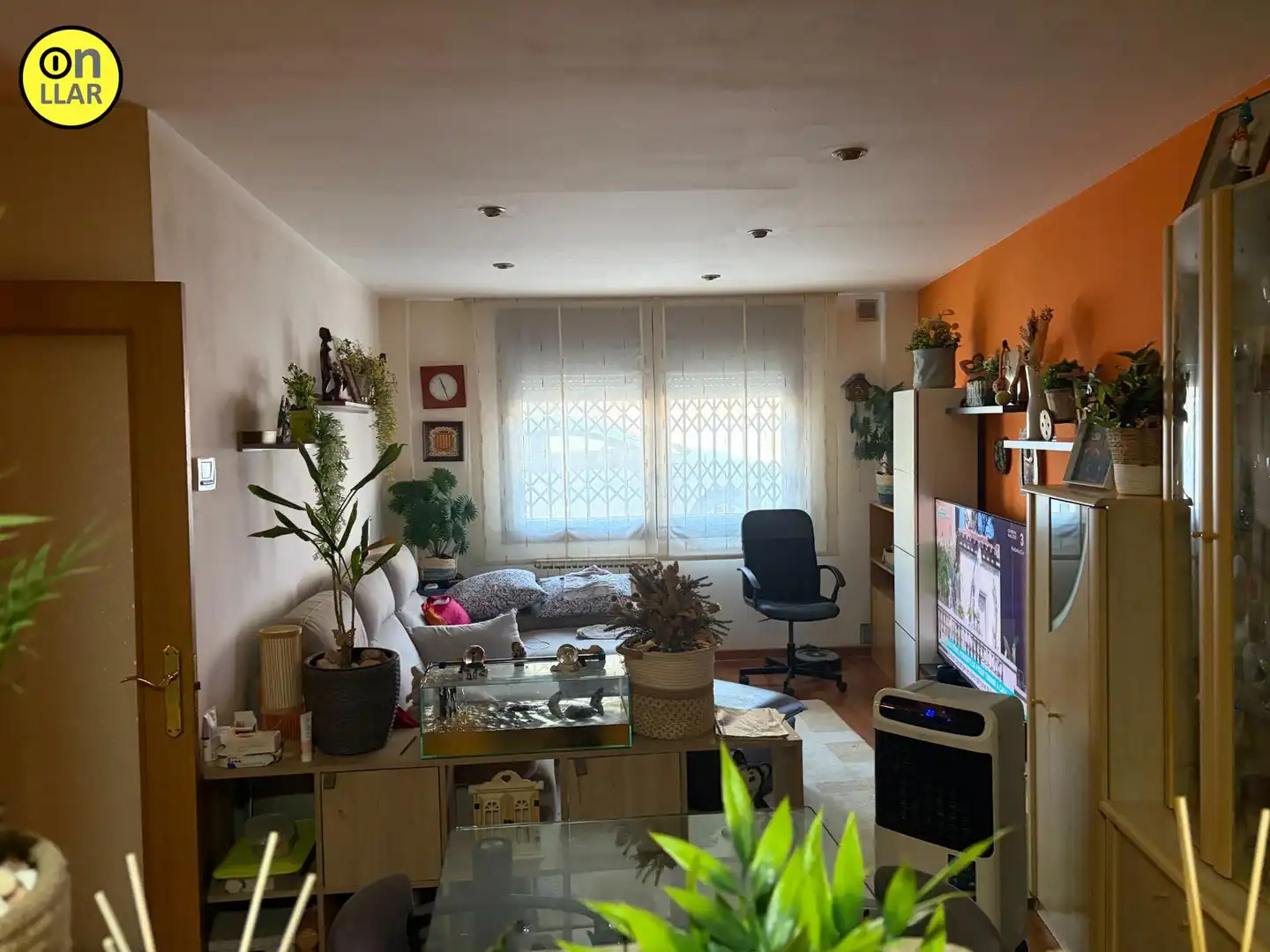 Sala d'estar de Pis en venda en Torelló amb Calefacció