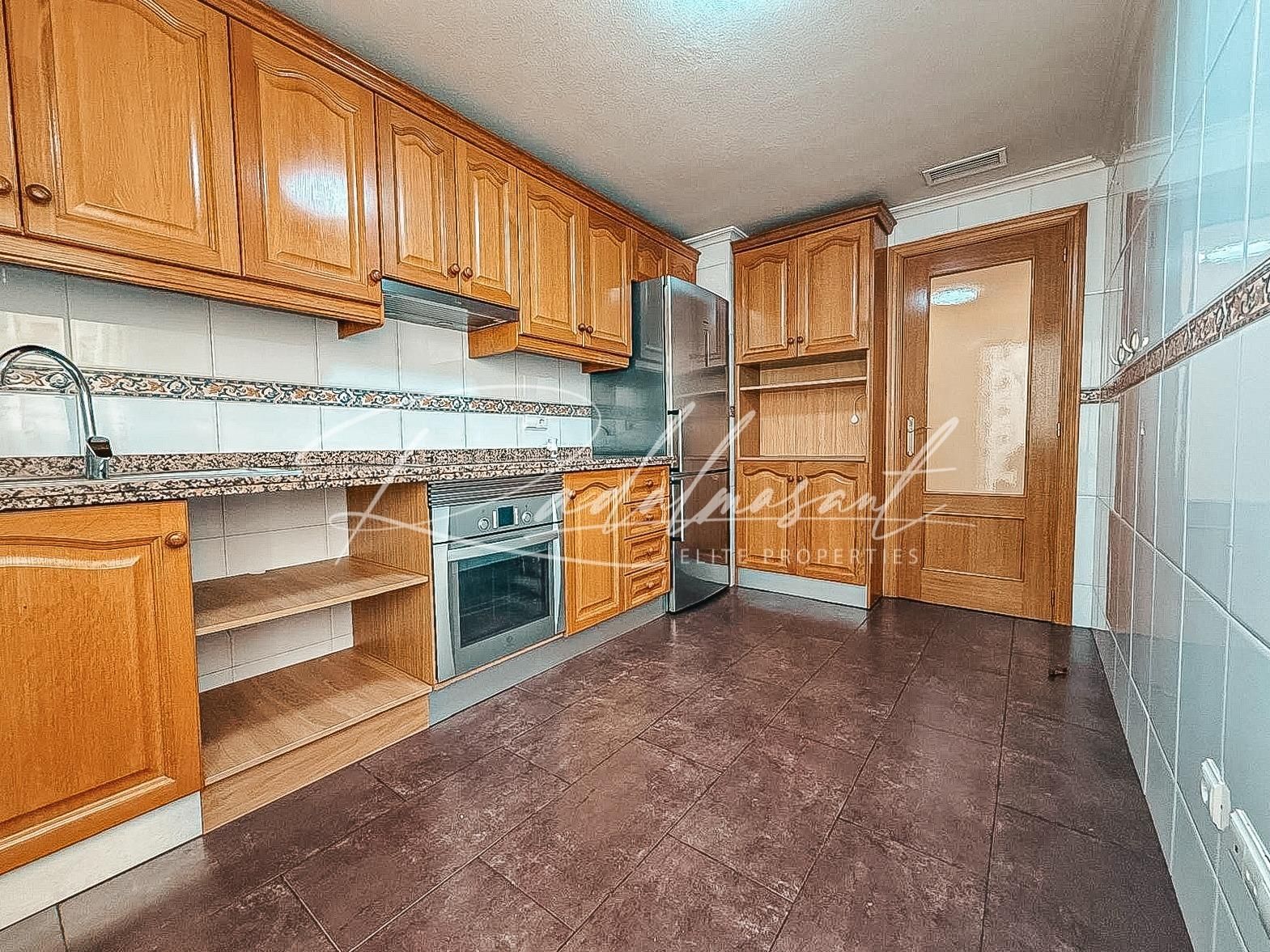 Kitchen of Flat for sale in Elche / Elx  with Air Conditioner, Heating and Storage room