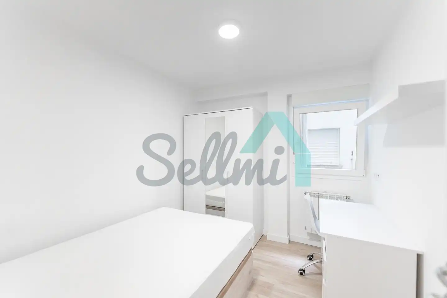 Schlafzimmer von Wohnung zur Miete in Oviedo  mit Heizung, Terrasse und Möbliert