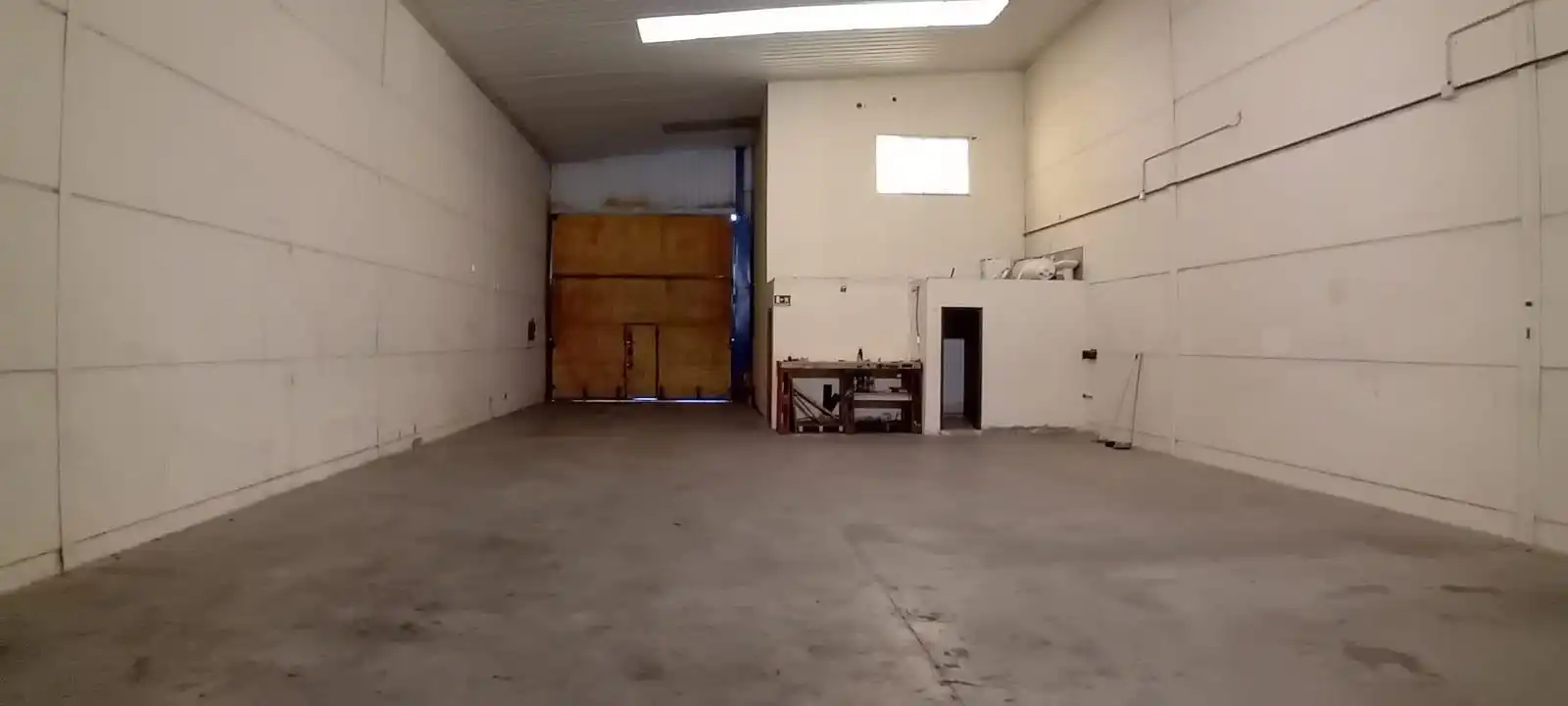 Industrial building to rent in Estación - Cruz Roja, imagen 2