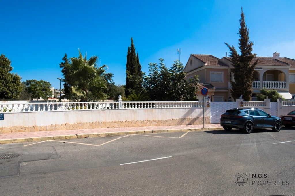 Apartament en venda a Calle Santiago de Compostela Número 1