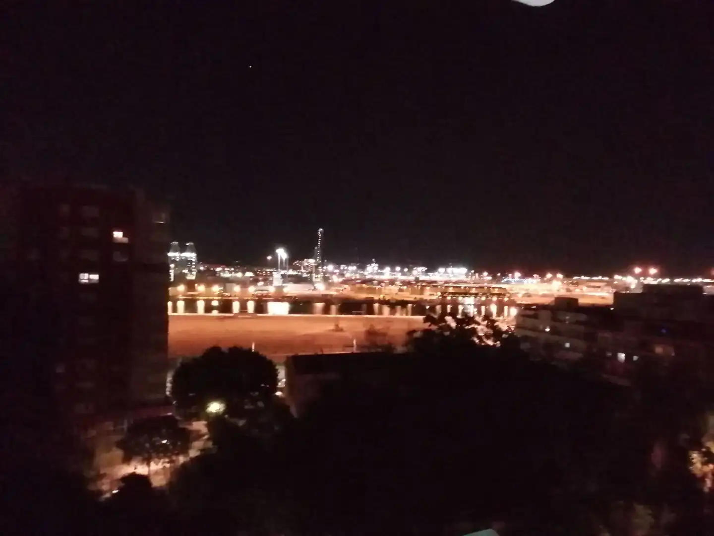Außenansicht von Wohnung zur Miete in Algeciras mit Terrasse und Möbliert