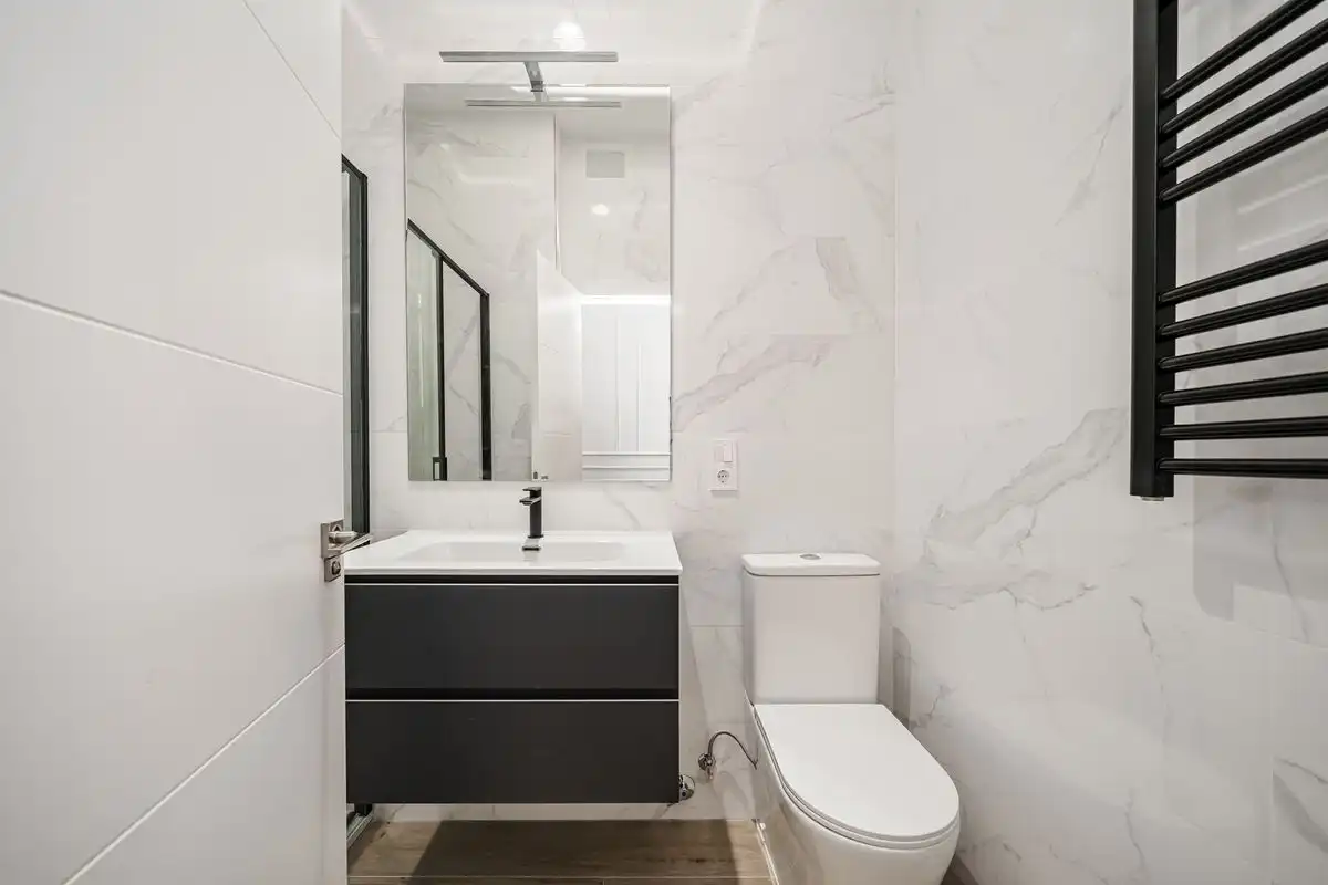Baño de Piso en venta en Madrid con Aire acondicionado y Calefacción