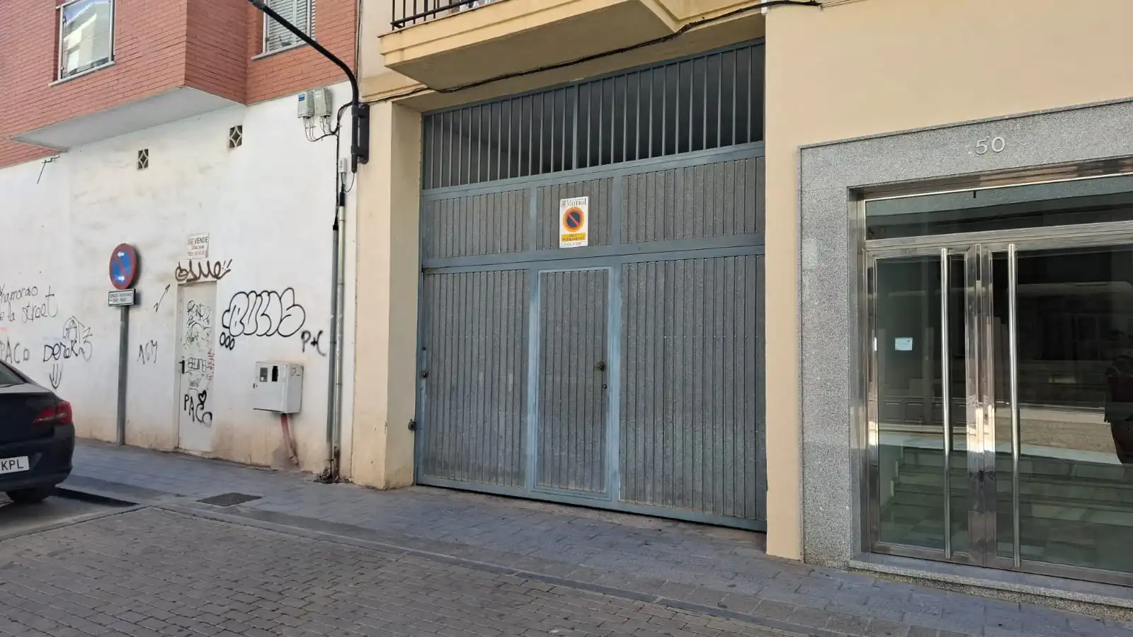 Aparcament de Casa adosada en venda en Motril amb Aire condicionat i Alarma