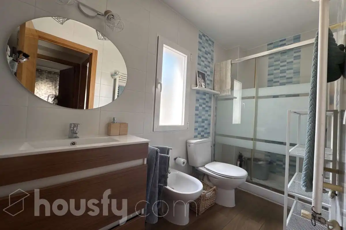 Flat for rent in Calle Ruiz de Alarnes, San Isidro