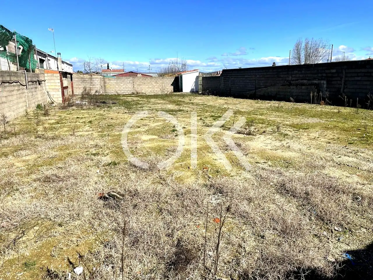 Fabrikhallen zur Miete in Coria