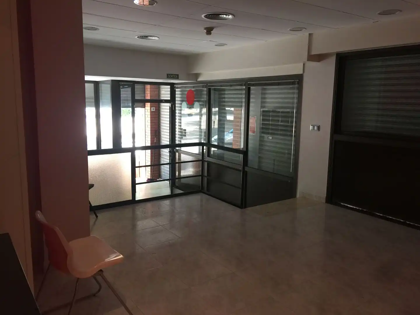 Oficina en venda a carrer Calçada de Tapís 40, imagen 2