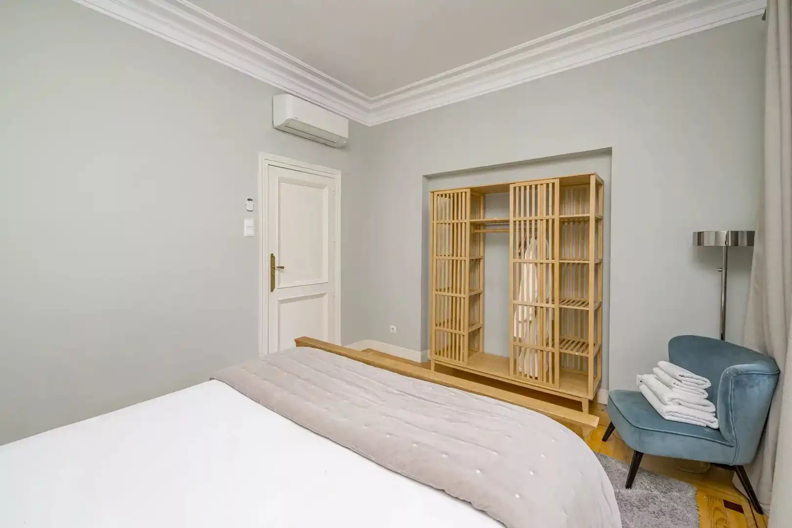 Bedroom of Flat for rent in Madrid  with Air Conditioner, Heating and Terrace