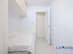 Schlafzimmer von Wohnung zum Verkauf in Bilbao  mit Heizung und Balkon