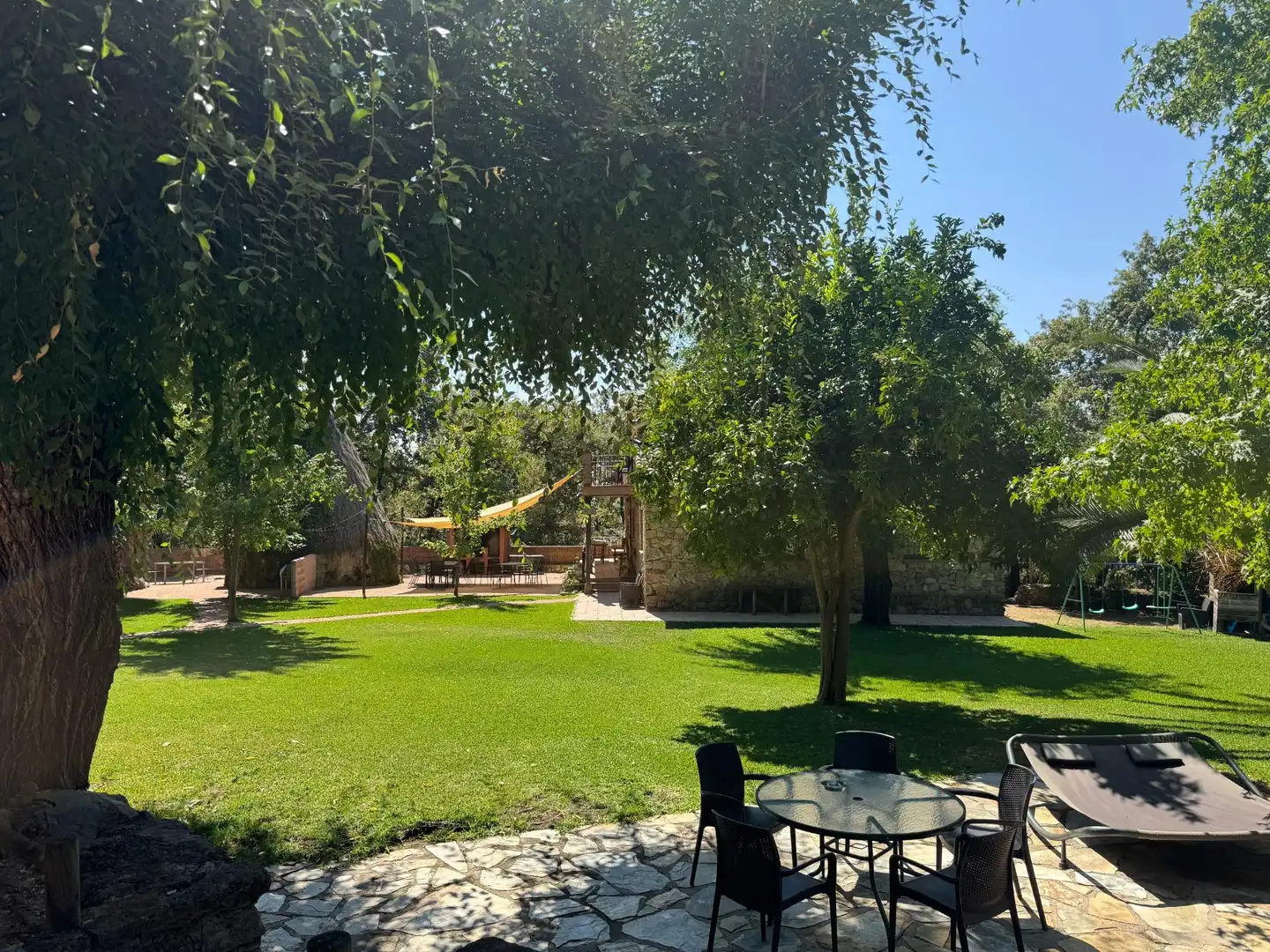 Jardí de Casa o xalet en venda en Candeleda amb Aire condicionat, Calefacció i Jardí privat