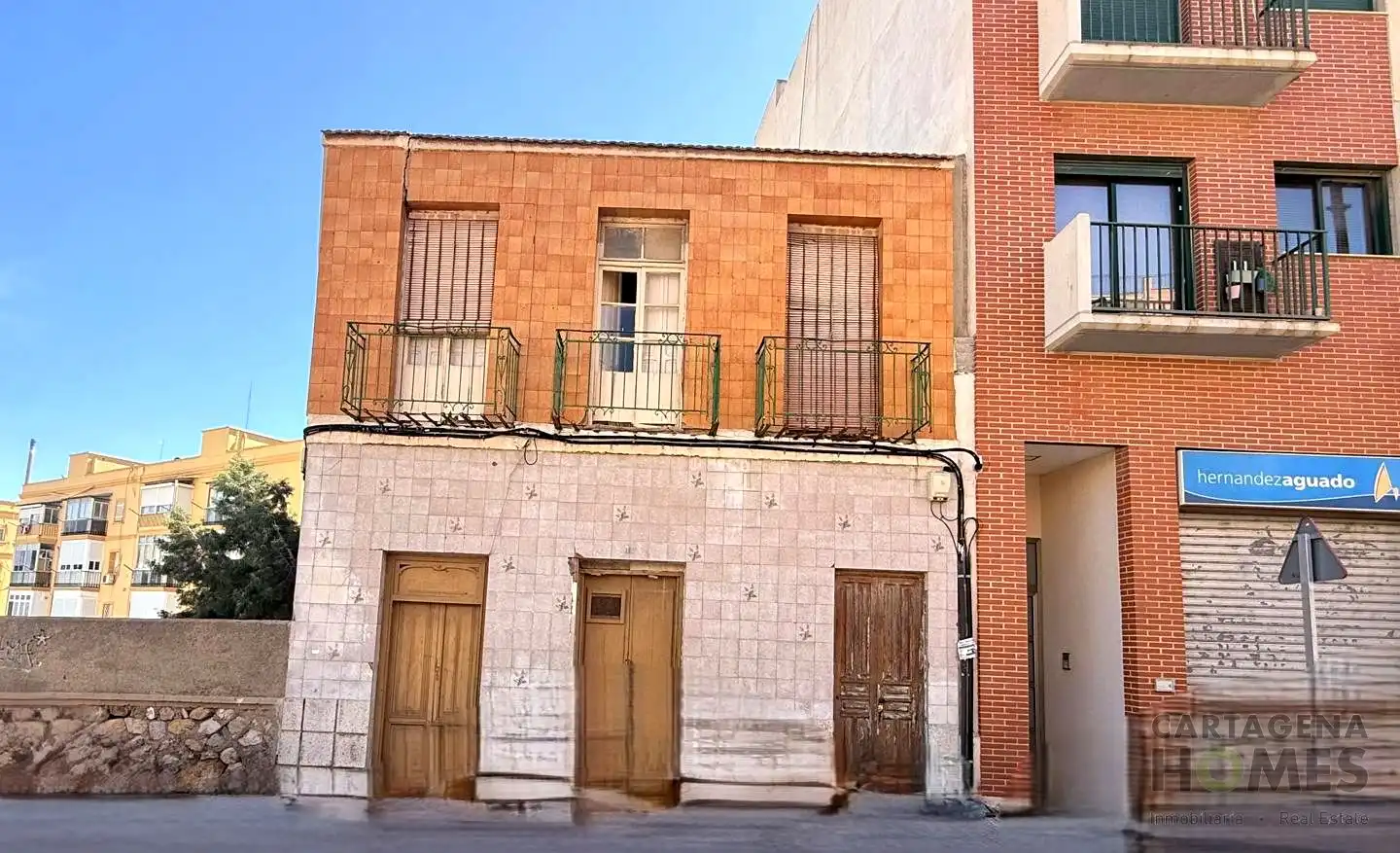 Vista exterior de Edificio en venta en Cartagena
