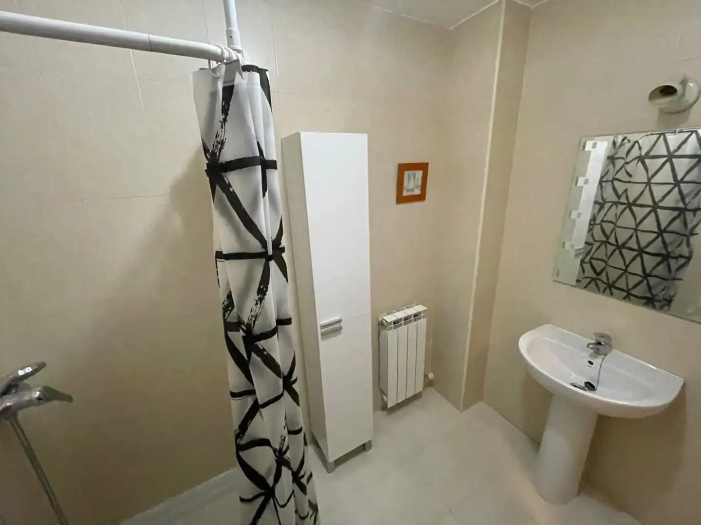 Baño de Ático en venta en Valdepeñas con Aire acondicionado, Calefacción y Terraza