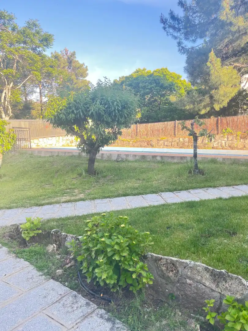 Piscina de Casa o chalet de alquiler en Becerril de la Sierra con Aire acondicionado, Calefacción y Jardín privado