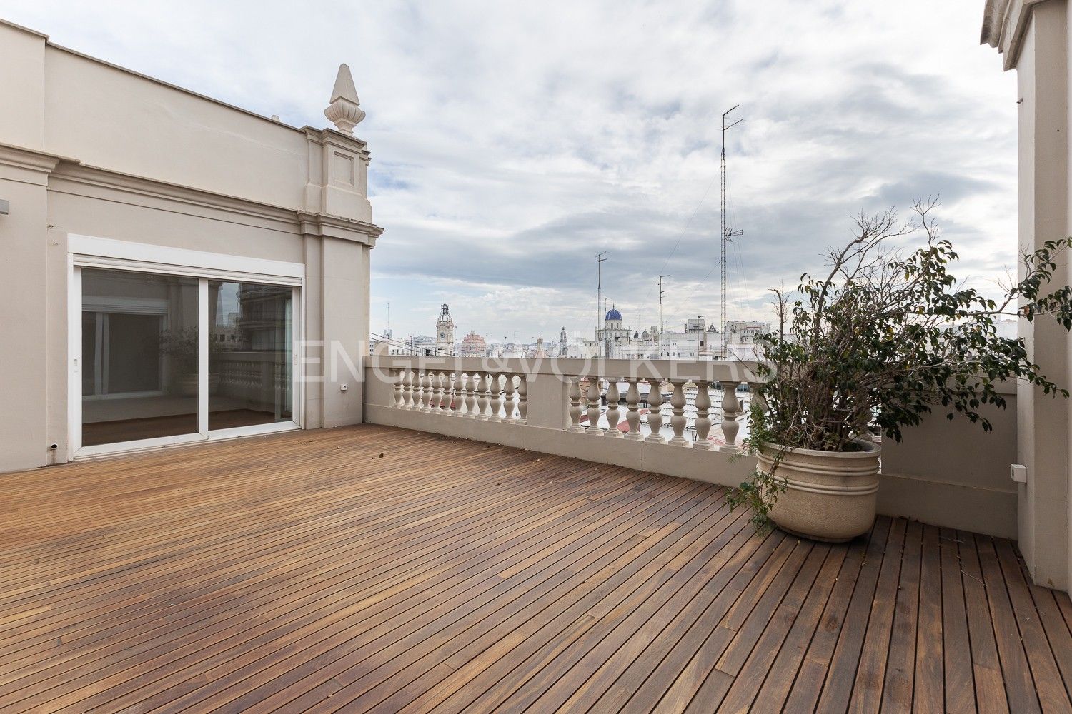 Terrassa de Àtic en venda en  Valencia Capital amb Aire condicionat, Calefacció i Parquet