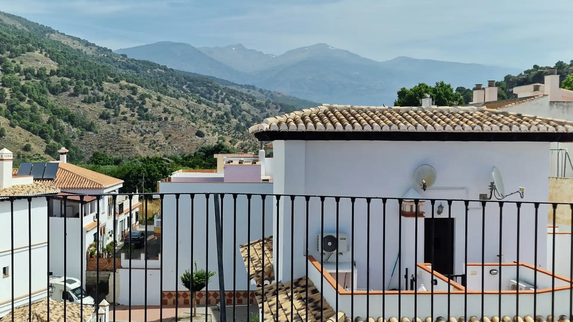 Vista exterior de Apartament en venda en Vélez de Benaudalla amb Aire condicionat, Calefacció i Balcó