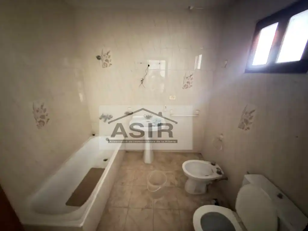 Bany de Casa o xalet en venda en Benimuslem amb Terrassa