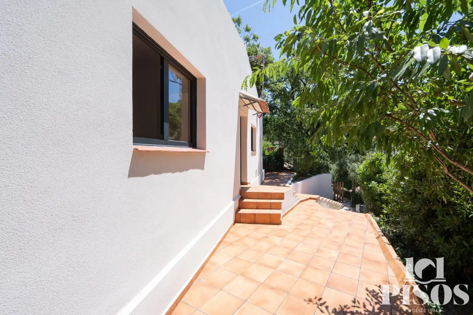 Terrassa de Casa o xalet en venda en Sant Cugat del Vallès amb Aire condicionat, Calefacció i Jardí privat