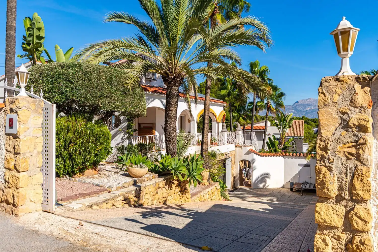 Chalet con piscina en venta en Coloma, imagen 4