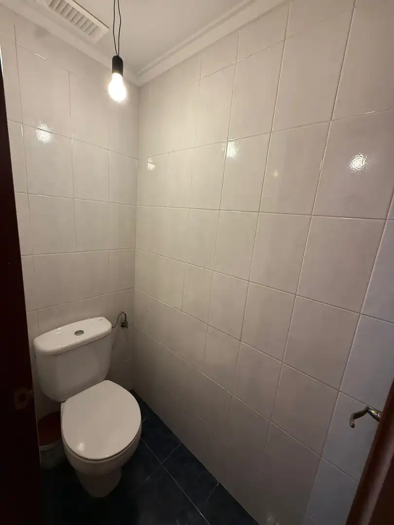 Badezimmer von Wohnung zum Verkauf in Oviedo  mit Heizung, Terrasse und Abstellraum
