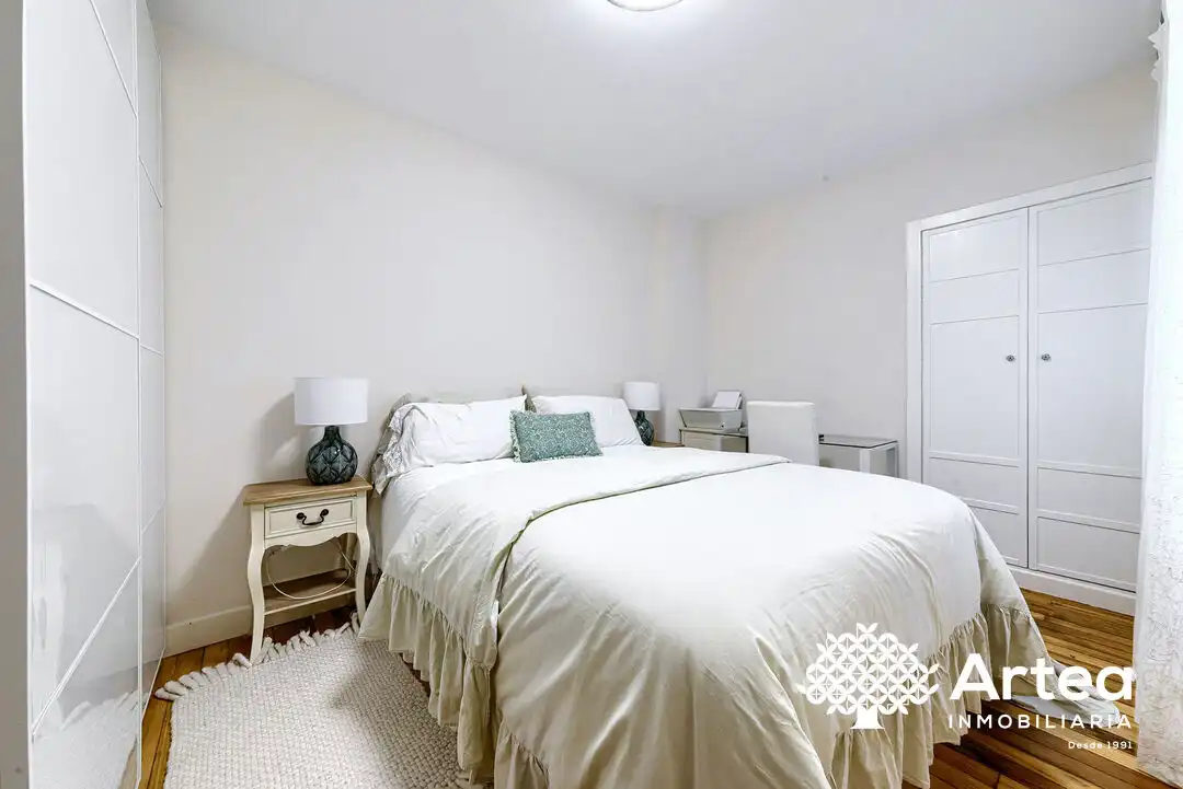 Flat for sale in Zorrotza