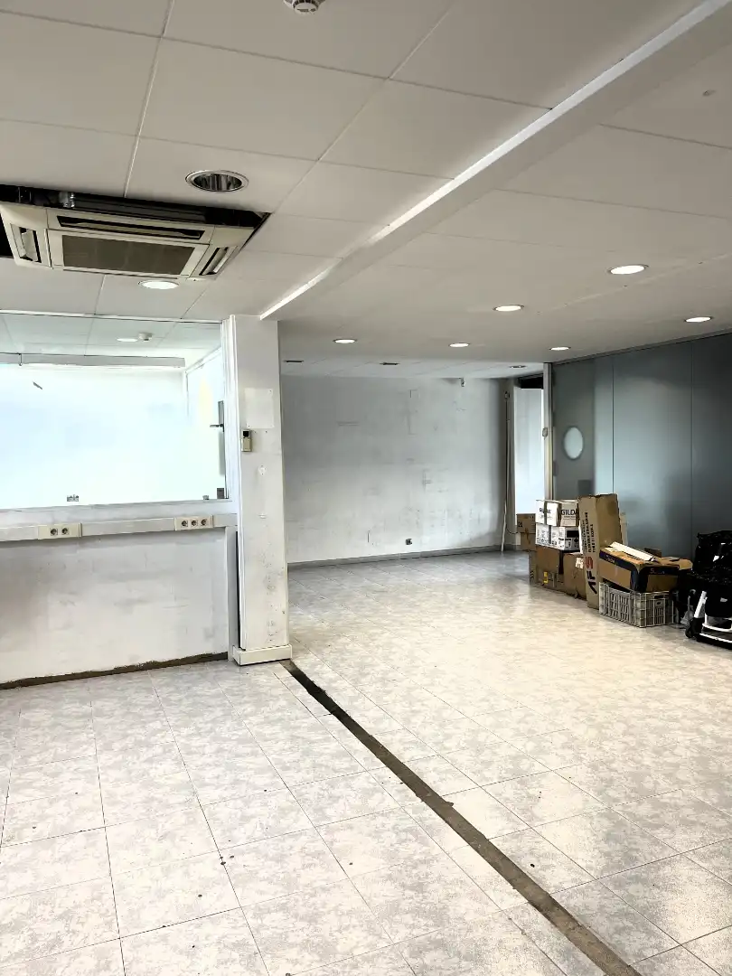 Business premises for sale in Olot, imagen 10