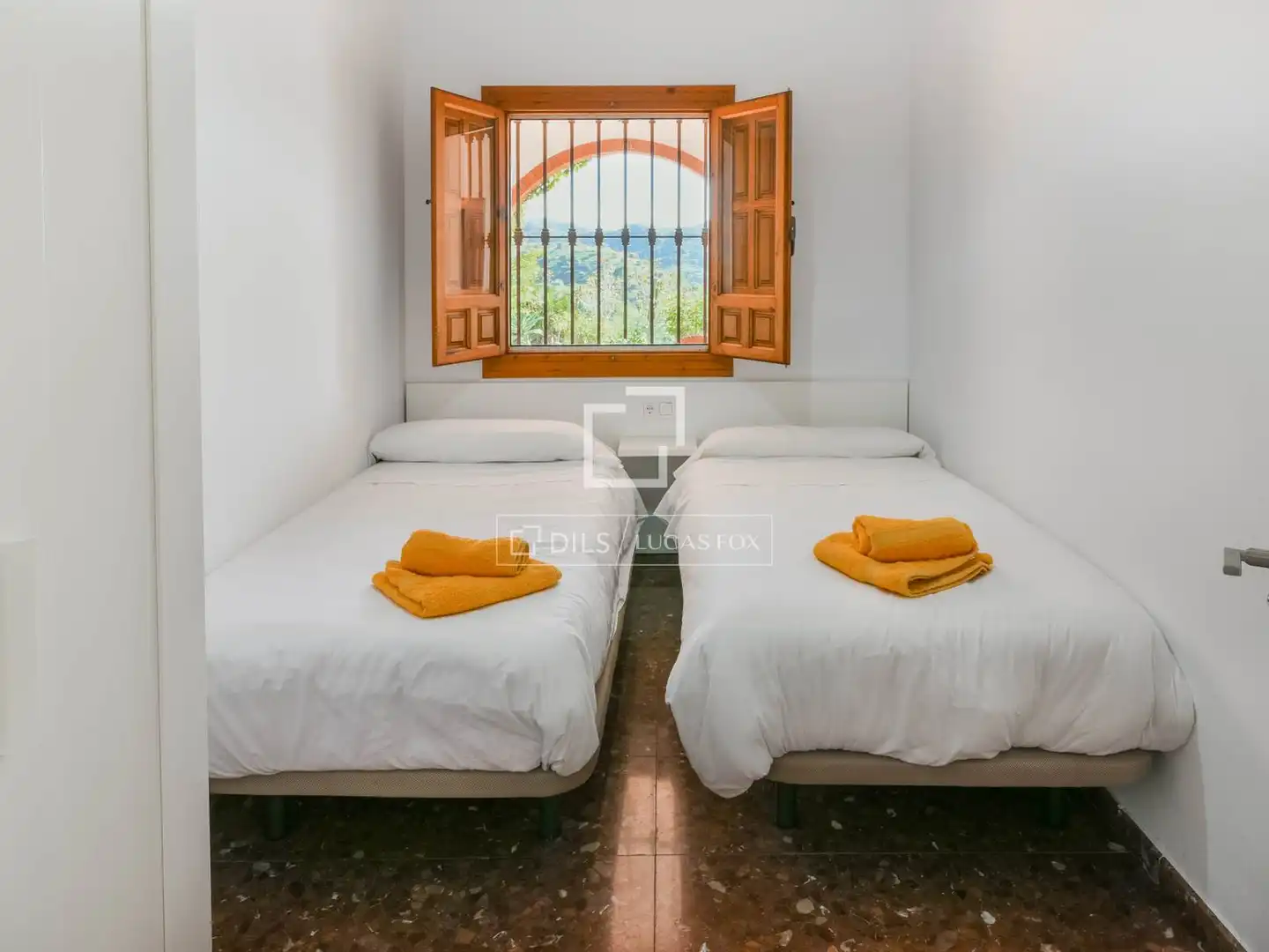 Dormitori de Casa o xalet en venda en Málaga amb Aire condicionat, Calefacció i Jardí privat
