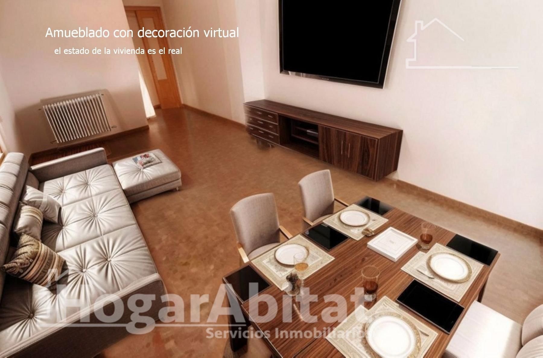 Sala de estar de Piso en venta en Castellón de la Plana / Castelló de la Plana con Aire acondicionado, Trastero y Balcón