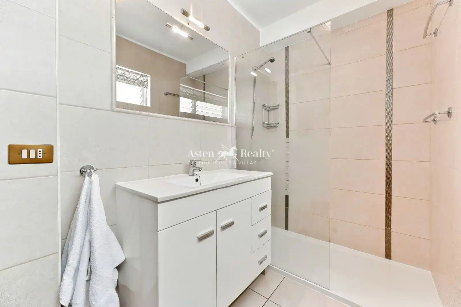 Penthouse with pool for sale in Santiago Puig 2, imagen 15