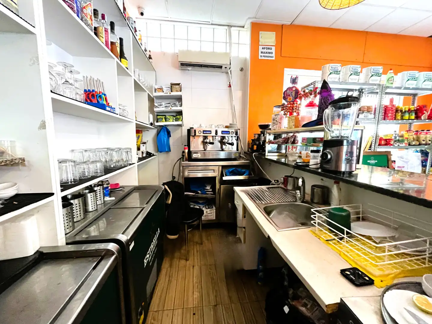 Local comercial en venta en Calle Arzobispo, imagen 2