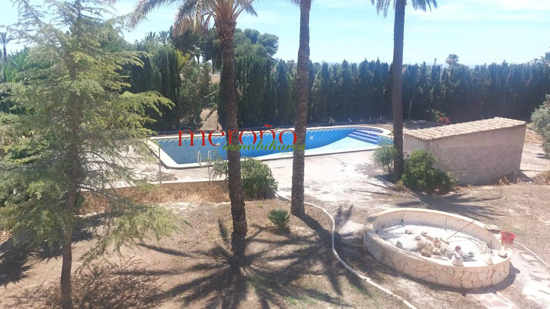 Schwimmbecken von Haus oder Chalet zur Miete in Elche / Elx mit Privatgarten, Terrasse und Abstellraum