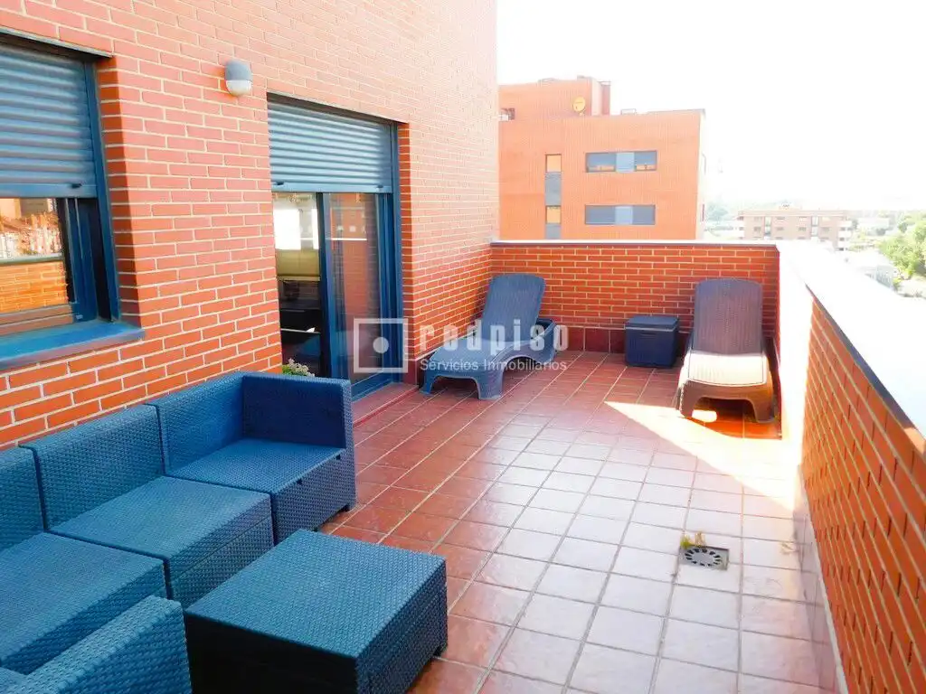 Terraza de Piso de alquiler en Madrid con Aire acondicionado, Calefacción y Jardín privado