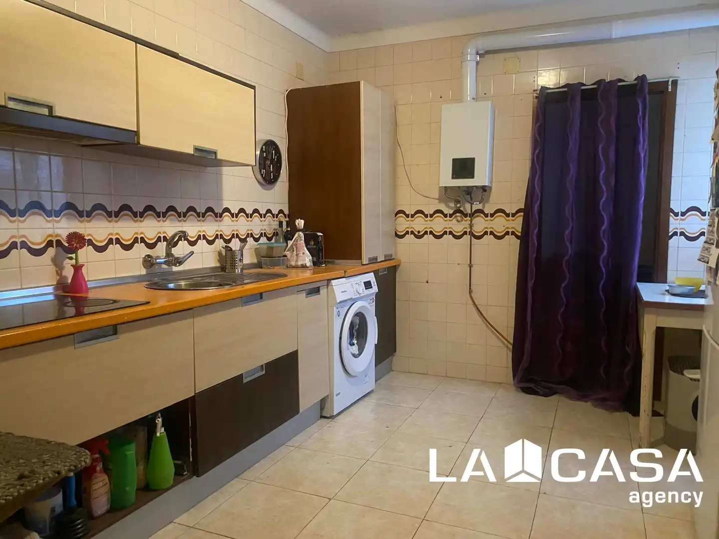 Küche von Wohnung zum Verkauf in Dos Hermanas mit Klimaanlage und Terrasse