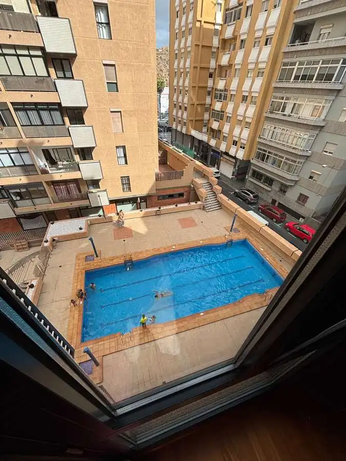 Piscina de Piso en venta en Las Palmas de Gran Canaria con Aire acondicionado y Piscina