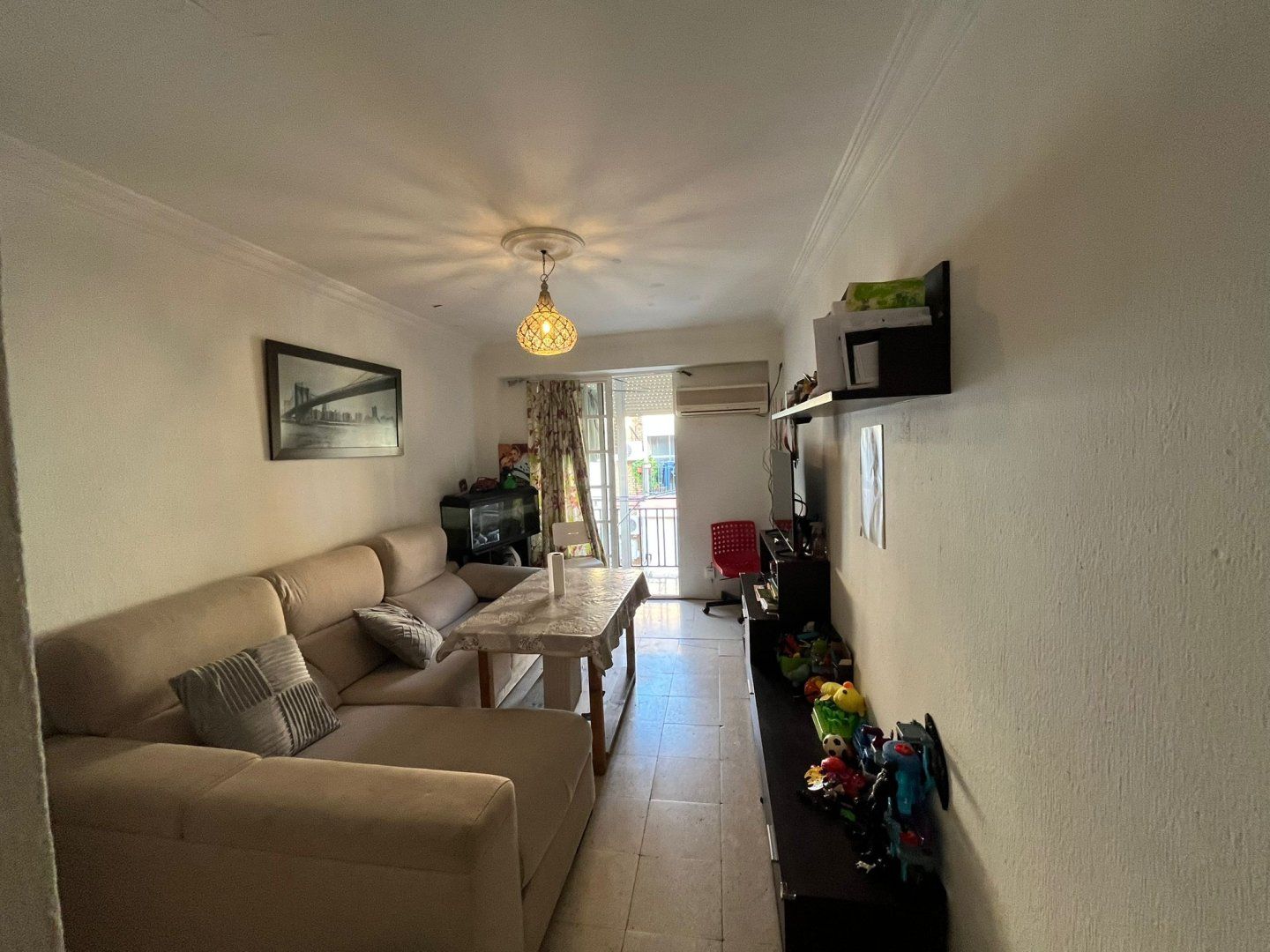 Living room of Flat for sale in Castilleja de la Cuesta  with Air Conditioner, Heating and Terrace