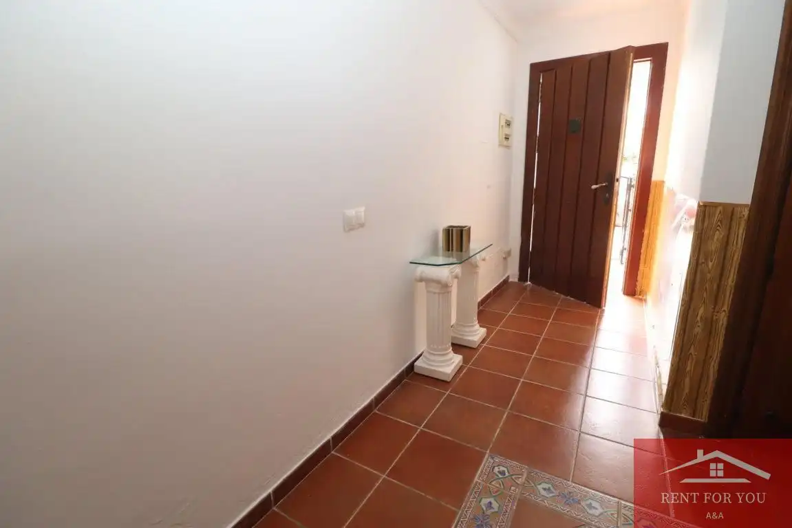 Haus oder Chalet zur Miete in Coín mit Klimaanlage, Terrasse und Möbliert