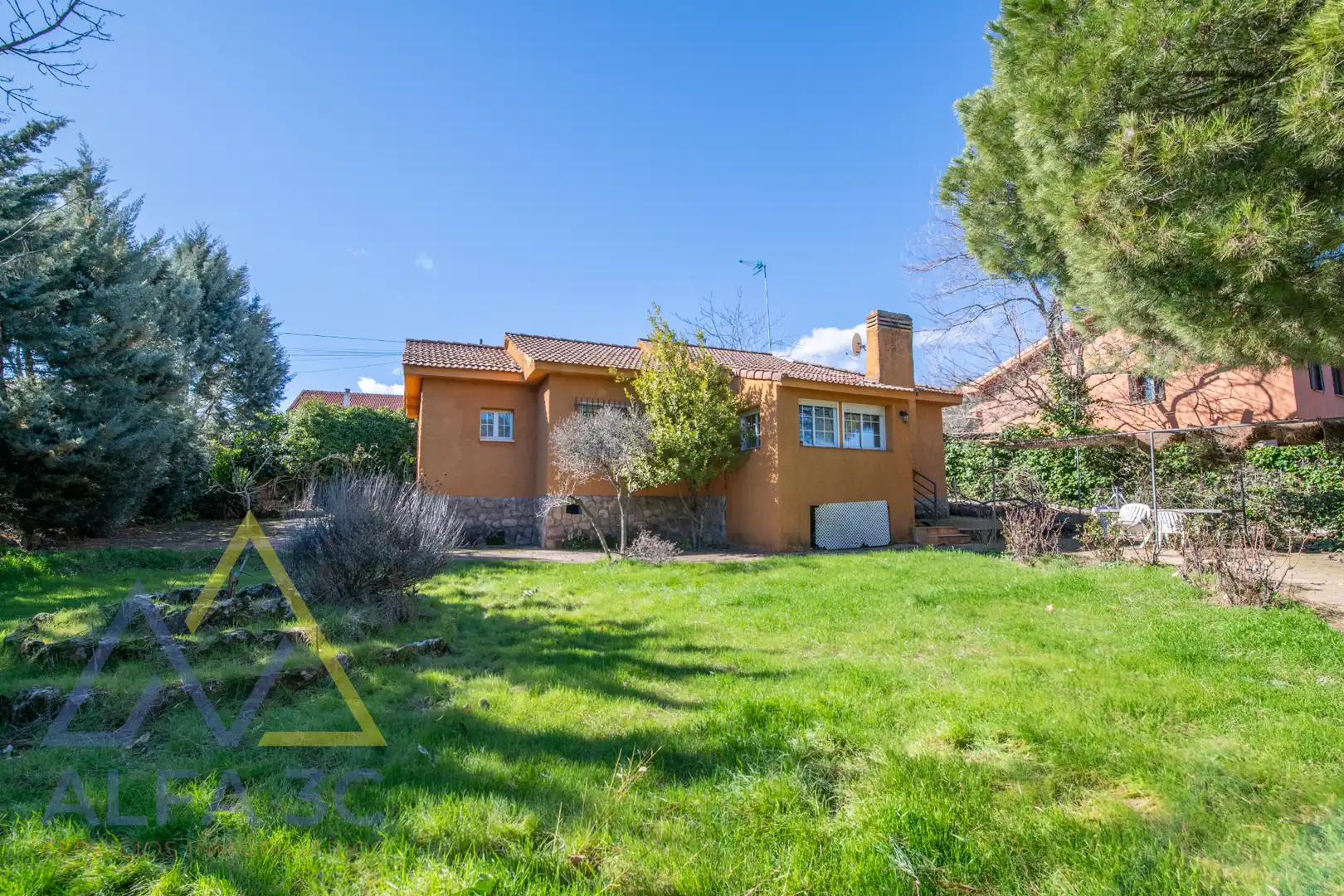 Garden of Houses for sale in Pedrezuela  with Private garden, Terrace and Storage room